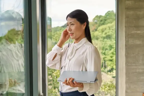 Engage with live content